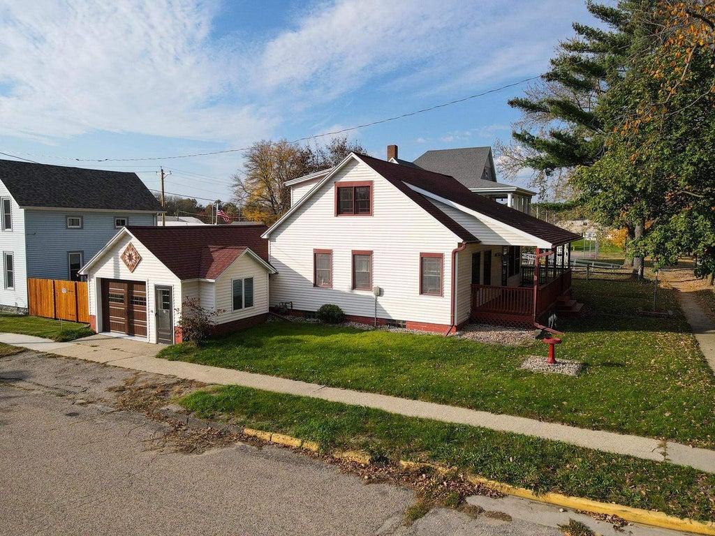 Photo of 501 Center STREET, Wonewoc, WI 53968 (MLS # 2034657)