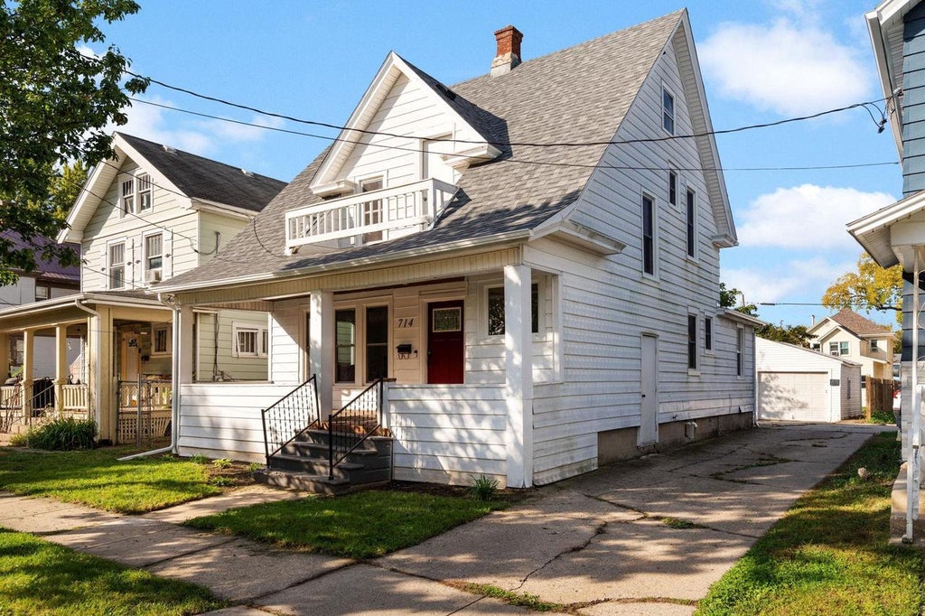 Photo of 714 Vine STREET, Beloit, WI 53511 (MLS # 2034570)