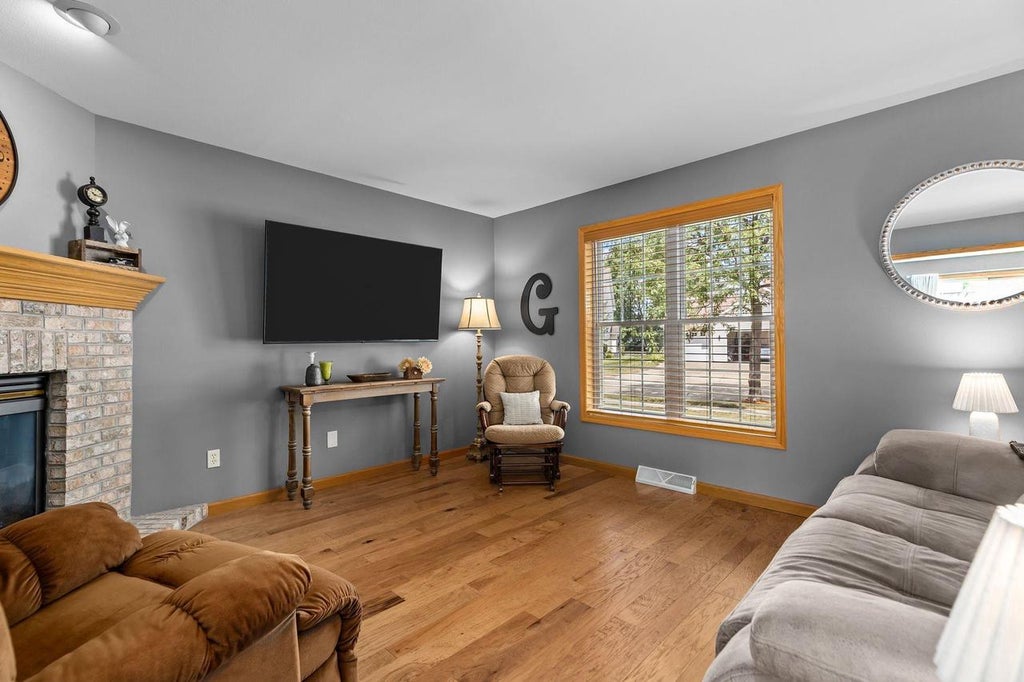 Photo of 3023 E Greenleaf DRIVE, Appleton, WI 54913 (MLS # 50331221)