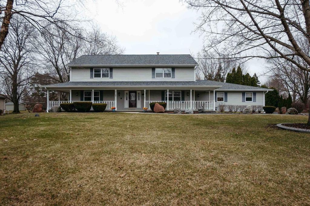 Photo of 1161 Wedgewood LANE, Fond Du Lac, WI 54935 (MLS # 50323161)