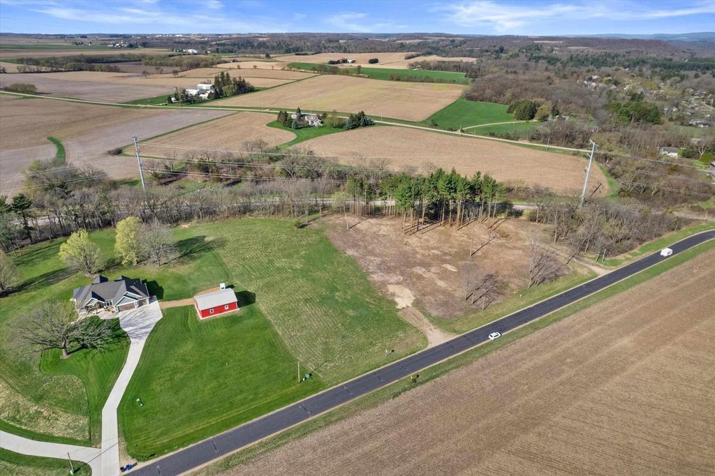 Photo of W8011 Loveland ROAD, Poynette, WI 53955 (MLS # 2022019)