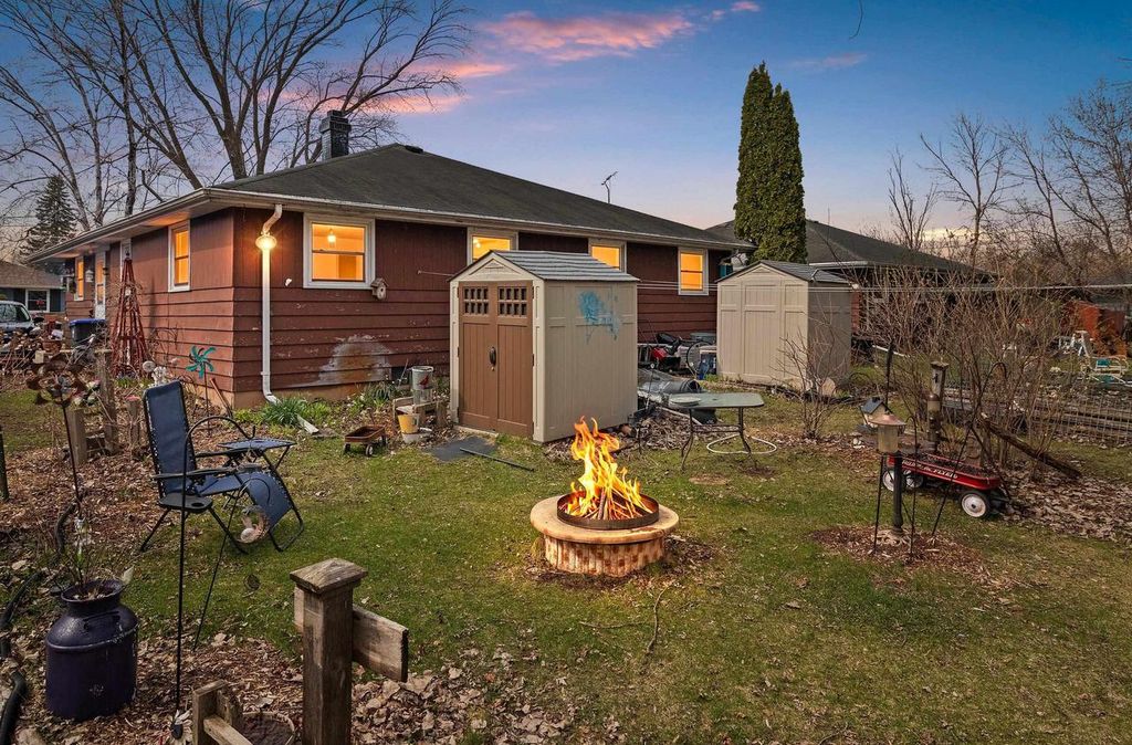 Photo of 608 Knight AVENUE, Neenah, WI 54956 (MLS # 50323819)