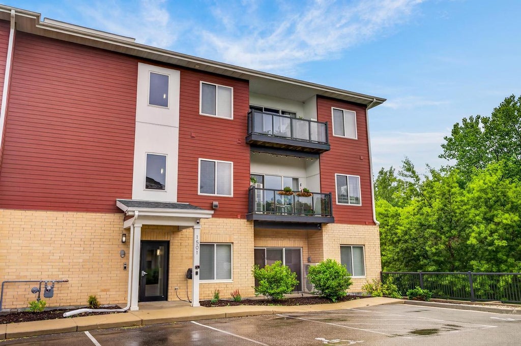 Photo of 1501 N Windsor AVENUE #201, Cottage Grove, WI 53527 (MLS # 2025319)
