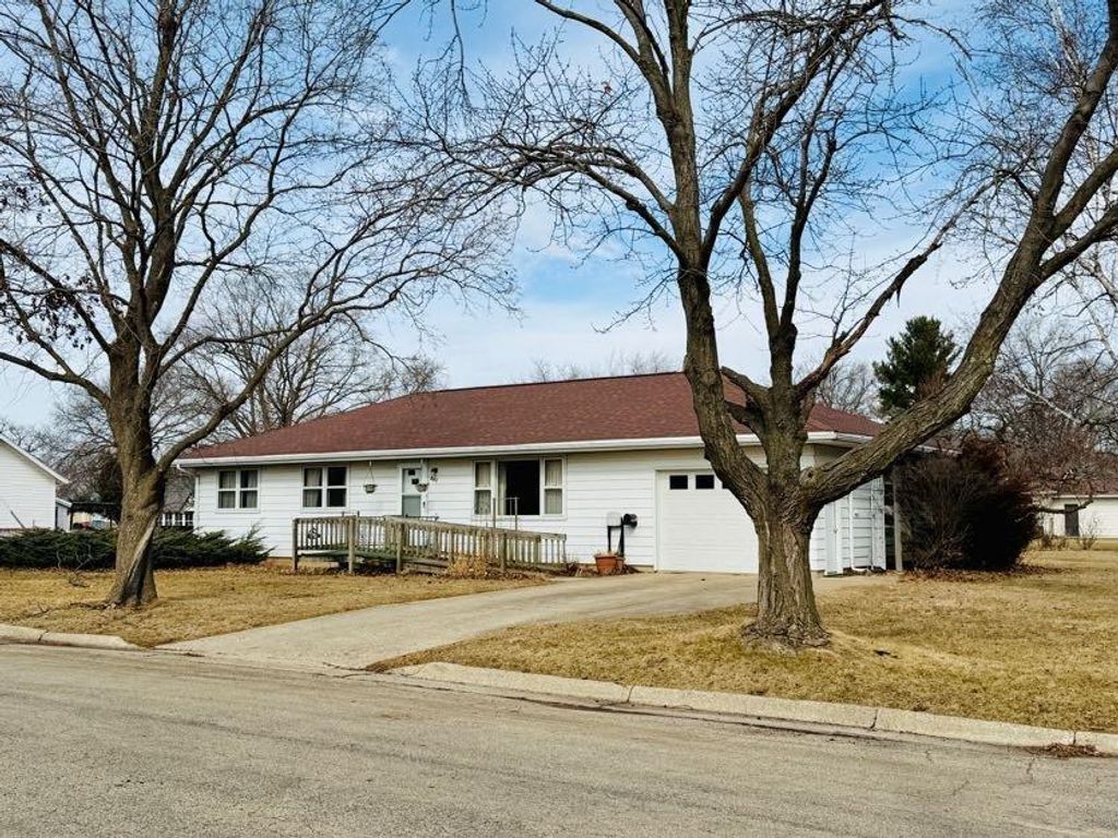 Photo of 501 4th STREET, Brodhead, WI 53520 (MLS # 2017279)