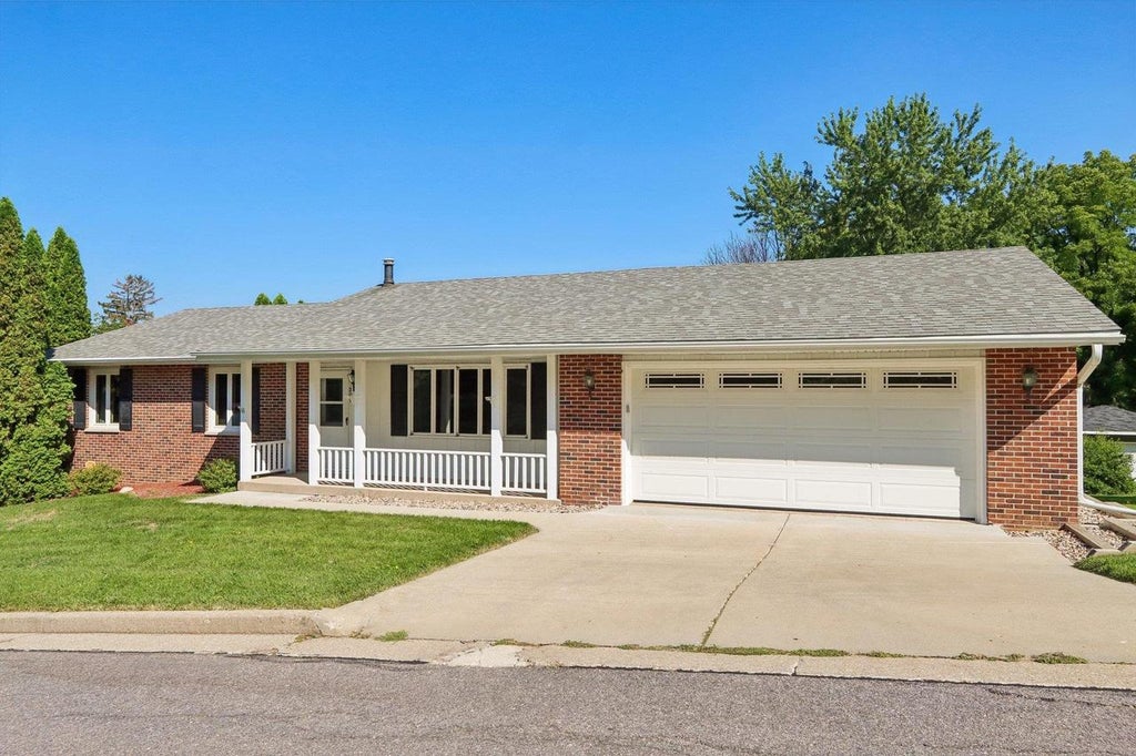 Photo of 207 Palmer PARKWAY, Lodi, WI 53555 (MLS # 2031404)