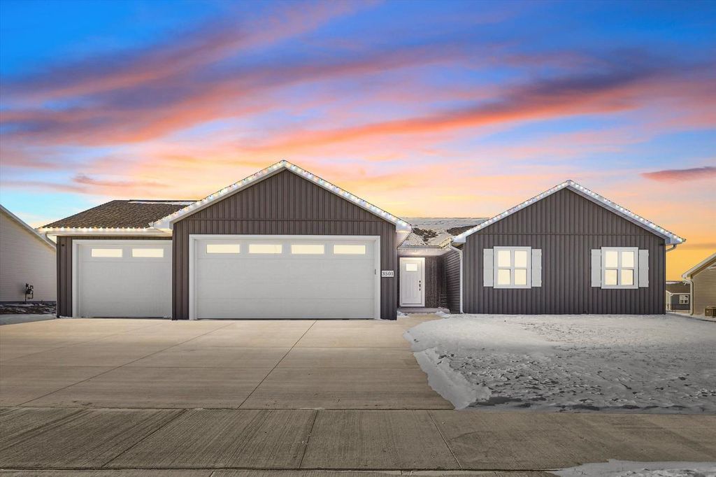 Photo of 3501 Snow Goose WAY, Kaukauna, WI 54130 (MLS # 50320493)