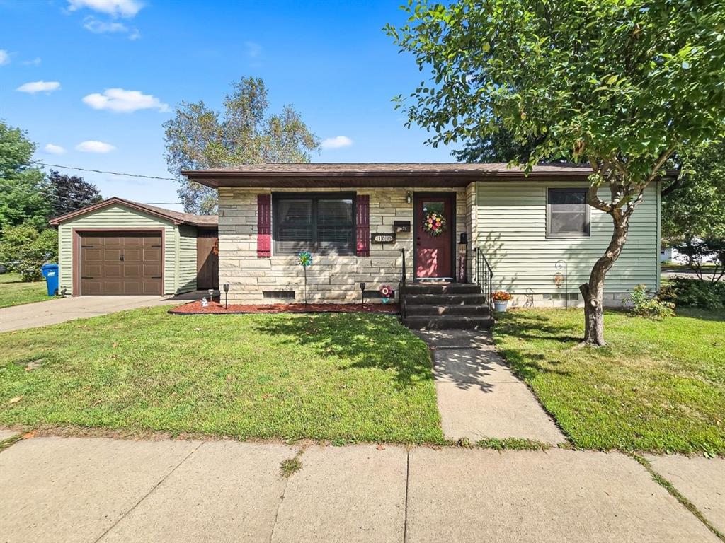 Photo of 109 Wisconsin AVENUE, Rice Lake, WI 54868 (MLS # 1604743)