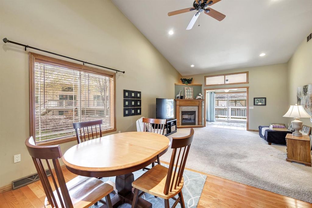 Photo of 1241 Prairie Falcon TRAIL, Green Bay, WI 54313 (MLS # 50324923)