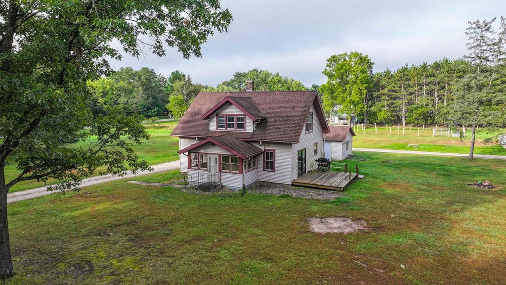 Photo of N2229 County Road K, Waupaca, WI 54981 (MLS # 50333324)