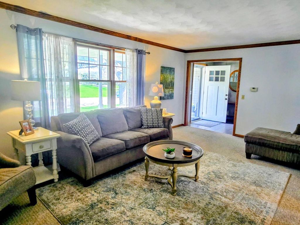 Photo of 2913 Dartmouth DRIVE, Janesville, WI 53548 (MLS # 2023571)
