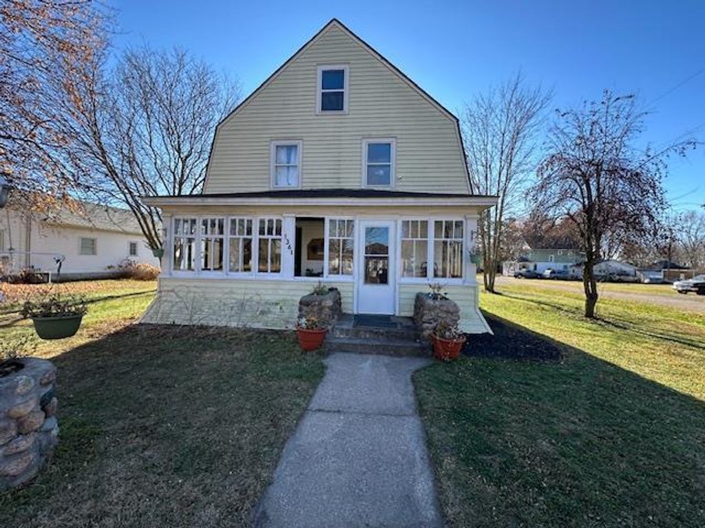 Photo of 1361 Elm STREET, Almond, WI 54909 (MLS # 50326565)