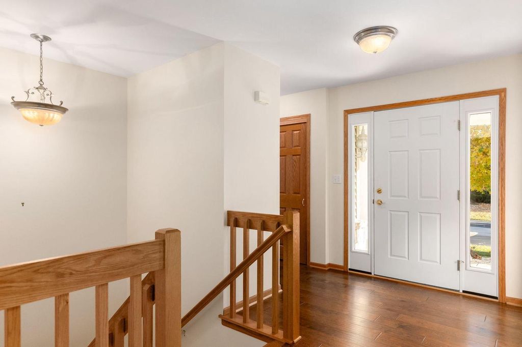 Photo of N79W17331 Bluejay COURT #1, Menomonee Falls, WI 53051 (MLS # 1943224)