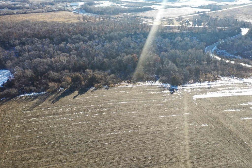 Photo of N2999 County road B ROAD, Oakfield, WI 53065 (MLS # 2014849)