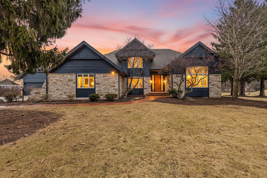 Photo of 49 Chequamegon Bay, Madison, WI 53719 (MLS # 2017959)