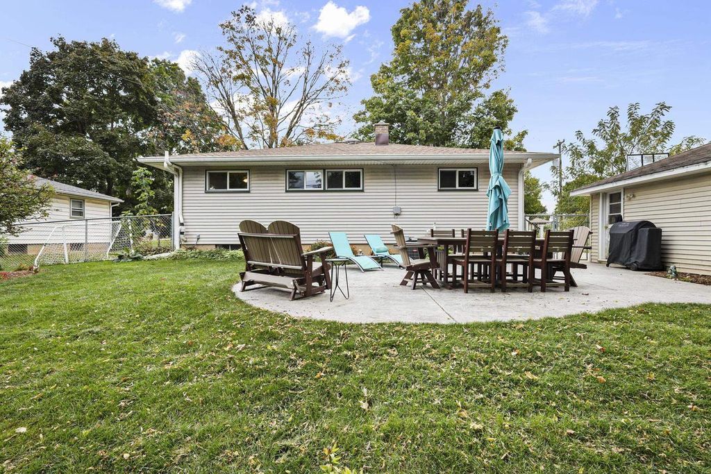 Photo of 706 Powers AVENUE, Madison, WI 53714 (MLS # 2010232)