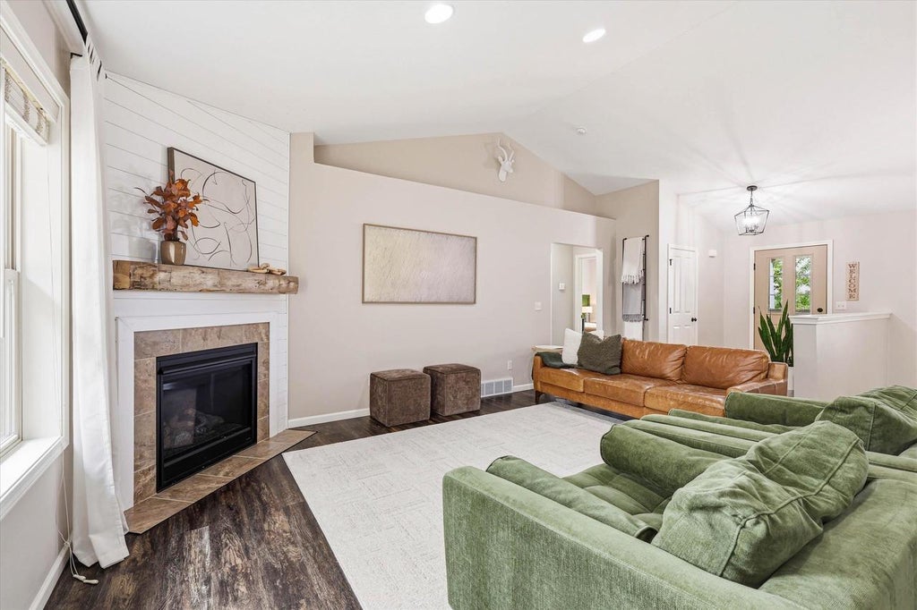 Photo of N2288 Hillandale DRIVE, Greenville, WI 54942 (MLS # 50332898)