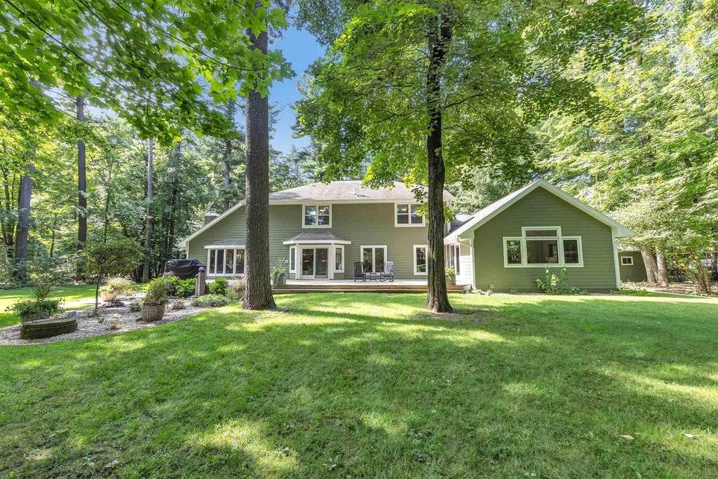 Photo of 2274 Cathedral Forest DRIVE, Suamico, WI 54313 (MLS # 50332250)