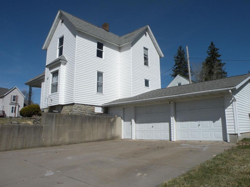 Photo of 110 Prospect STREET, Bloomington, WI 53804 (MLS # 2019067)