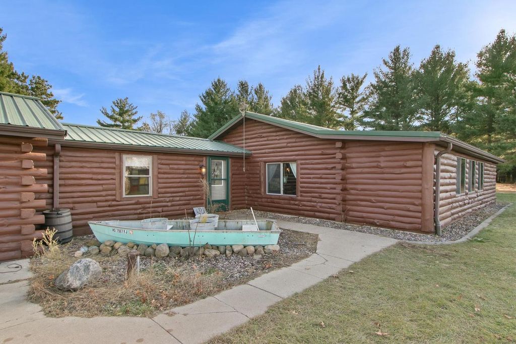 Photo of N3840 County Road F ROAD, Montello, WI 53949 (MLS # 2016829)