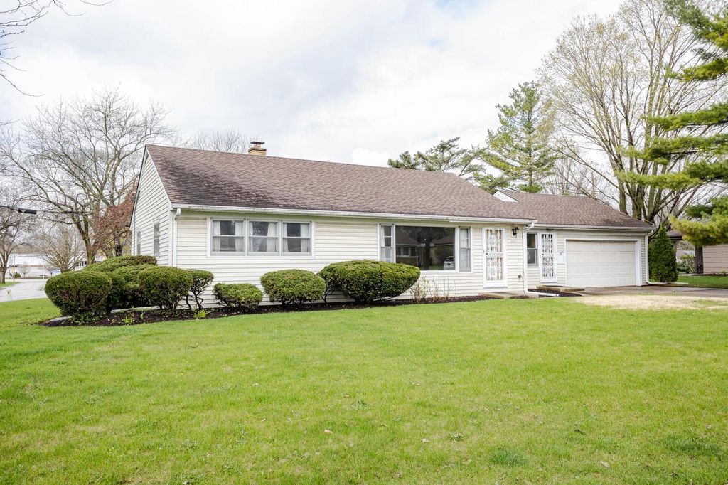 Photo of 3211 N 106th STREET, Wauwatosa, WI 53222 (MLS # 1958687)