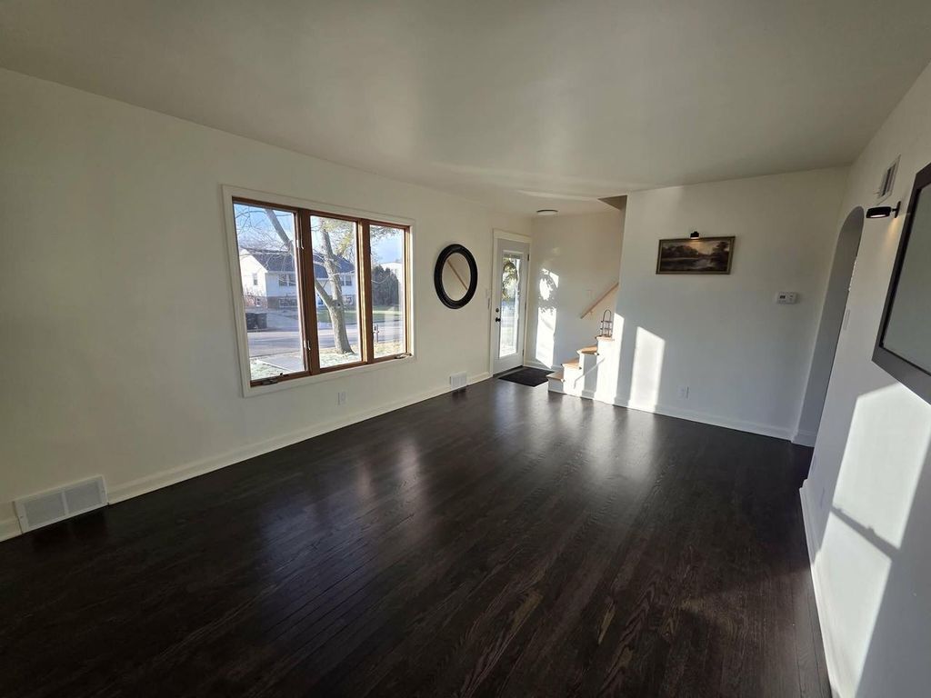 Photo of 3860 S 39th STREET, Greenfield, WI 53221 (MLS # 1946777)