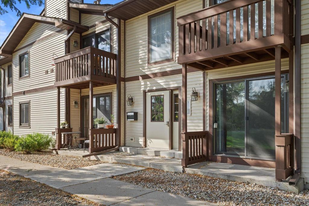 Photo of 215 Franklin STREET #D, Delavan, WI 53115 (MLS # 1938008)