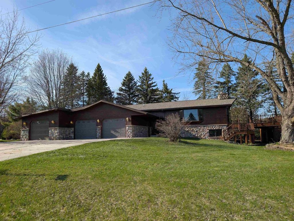 Photo of 8110 E Ritchie LANE, New London, WI 54961 (MLS # 50324261)