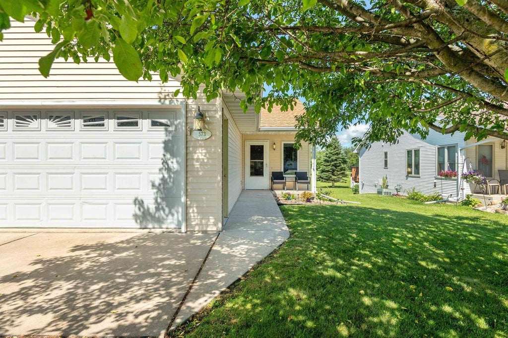 Photo of 573 N Wisconsin STREET, Berlin, WI 54923 (MLS # 2026583)