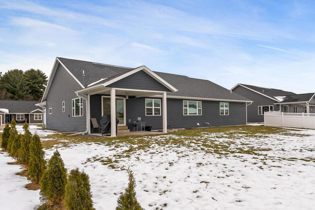 Photo of 1954 McGilvray WAY, Holmen, WI 54636 (MLS # 1945691)