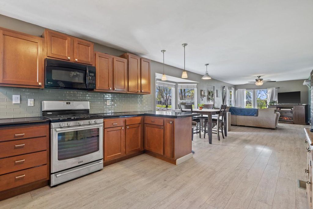 Photo of N6637 Juniper ROAD, Elkhorn, WI 53121 (MLS # 1959128)