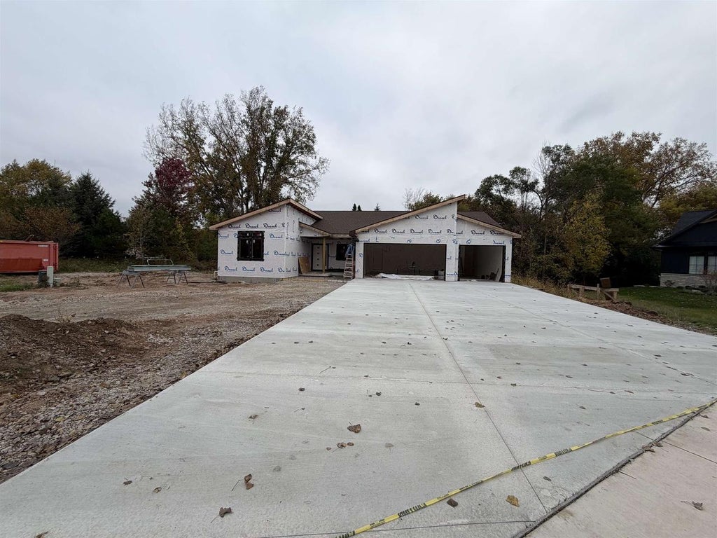 Photo of 1274 S Sedona CIRCLE, Oneida, WI 54155 (MLS # 50334903)