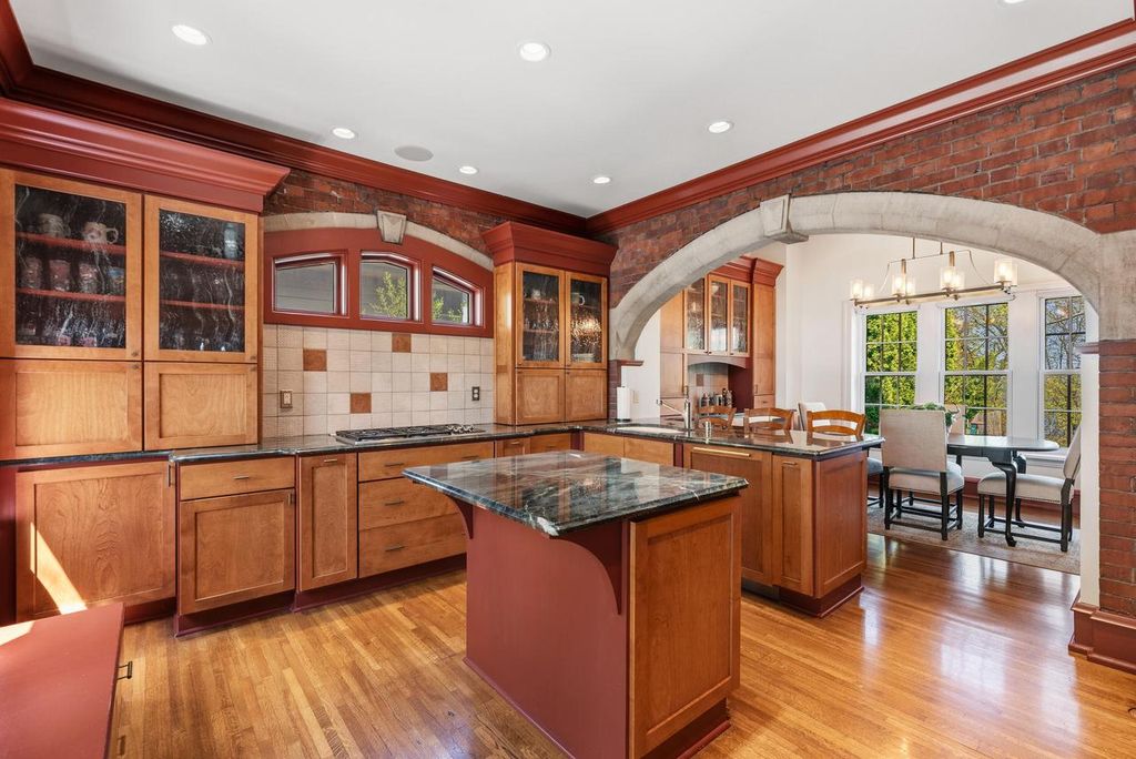 Photo of 3318 N Lake DRIVE #4, Milwaukee, WI 53211 (MLS # 1961824)