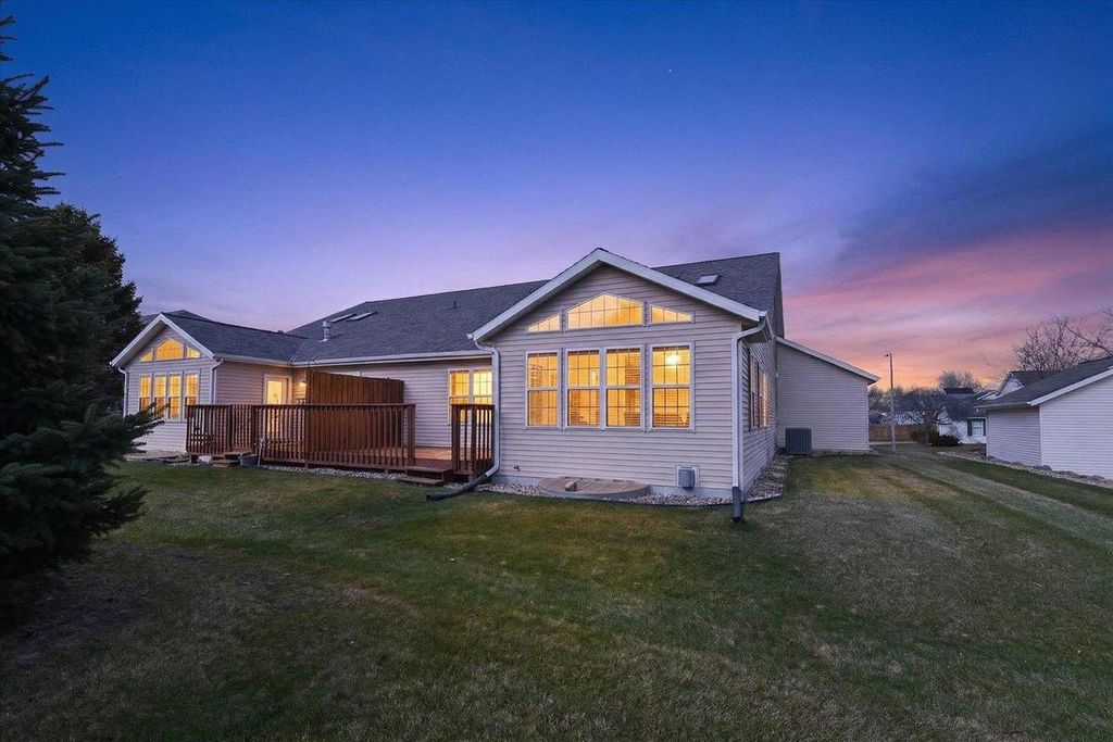Photo of 509 Malvern Hill DRIVE, Madison, WI 53718 (MLS # 2019058)