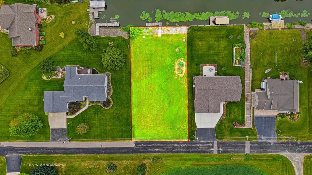 Photo of 5280 Channel View DRIVE, Oshkosh, WI 54901 (MLS # 50330666)