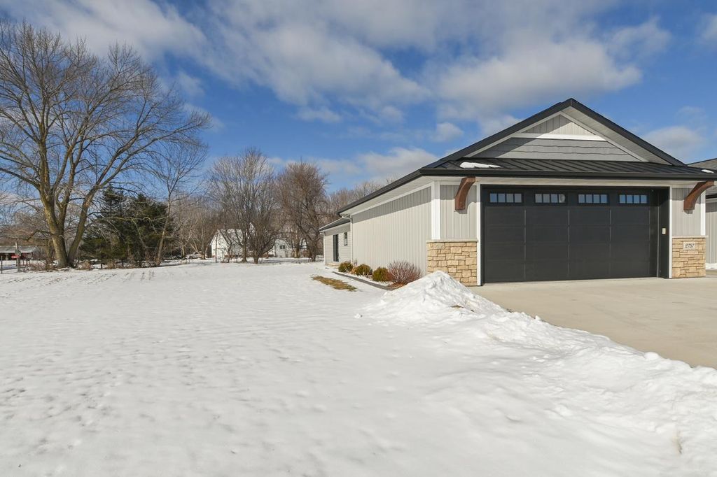 Photo of 2757 County Road Ee, Abrams, WI 54101 (MLS # 50321049)