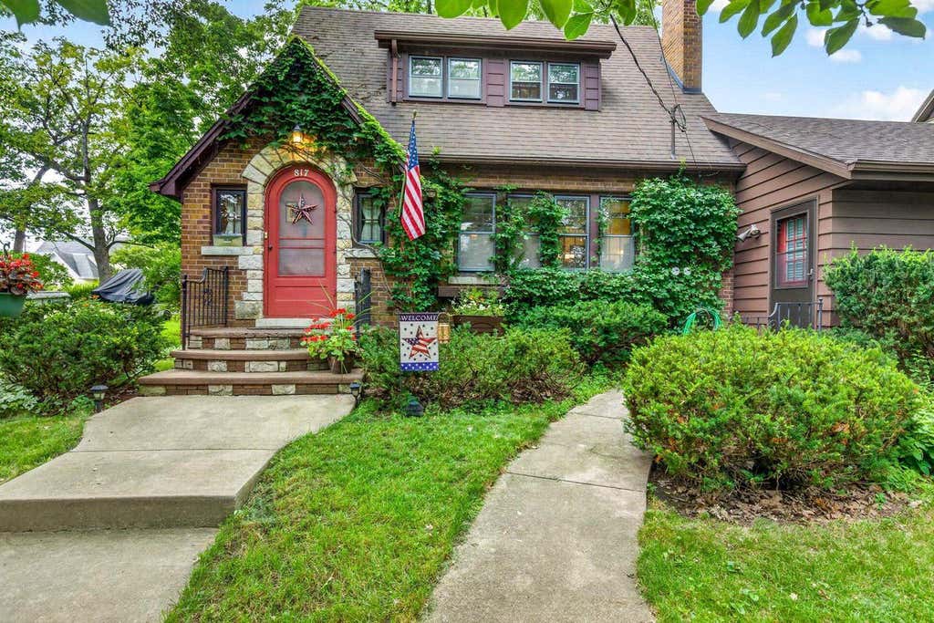Photo of 817 Spring STREET, Kaukauna, WI 54130 (MLS # 50330482)