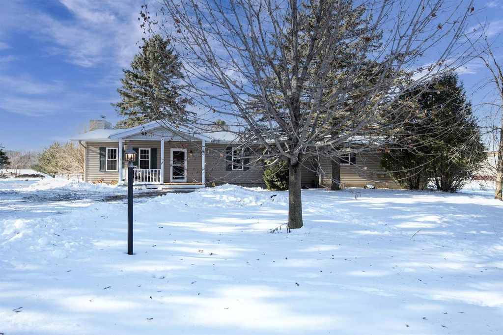 Photo of N4501 State Road 73, Princeton, WI 54968 (MLS # 50319284)