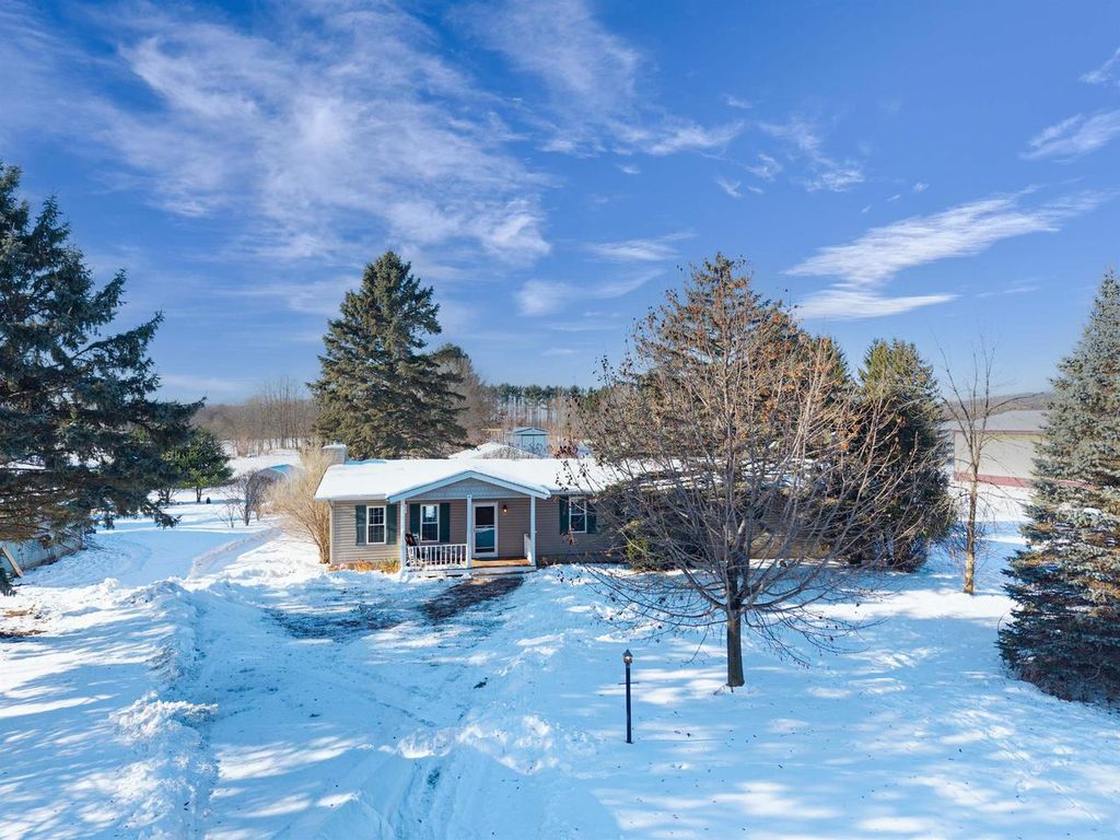 Photo of N4501 State Road 73, Princeton, WI 54968 (MLS # 50319284)