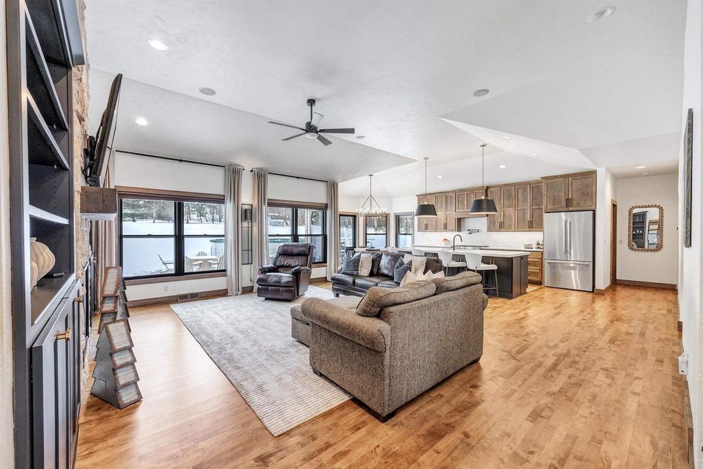 Photo of 3400 Wynding Ridge WAY, Green Bay, WI 54313 (MLS # 50320264)