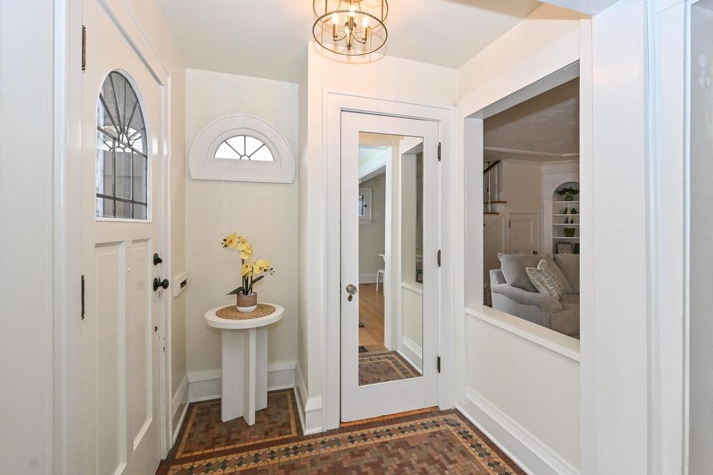 Photo of 1705 N 68th STREET, Wauwatosa, WI 53213 (MLS # 1951806)