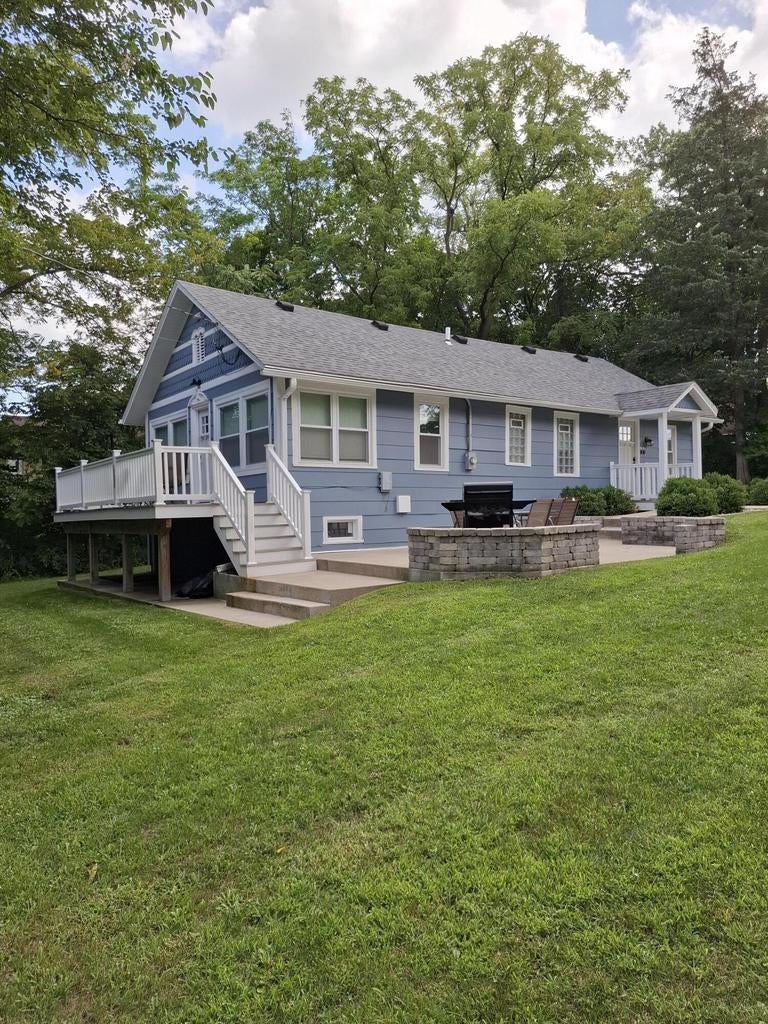 Photo of 1308 E Lake Shore DRIVE, Twin Lakes, WI 53181 (MLS # 1977527)