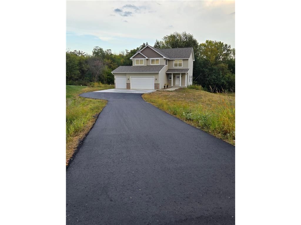 Photo of 723 Jacko COURT, Hudson, WI 54016 (MLS # 6791885)