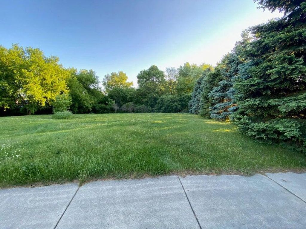 Photo of Lt6 Finch COURT, Waukesha, WI 53189 (MLS # 1939832)