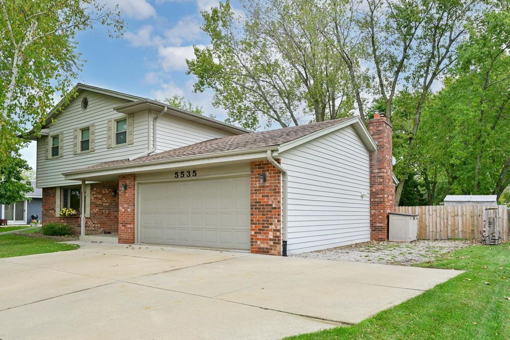Photo of 5535 N Meadows DRIVE, Racine, WI 53402 (MLS # 1939905)