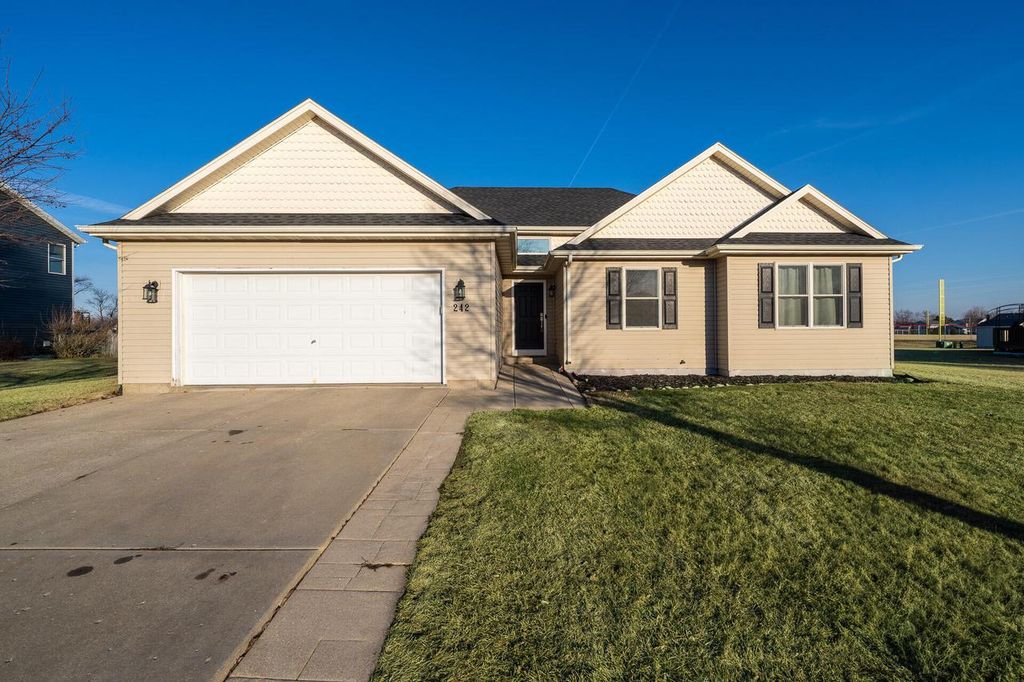 Photo of 242 Cotton Grass LANE, Walworth, WI 53184 (MLS # 1946258)