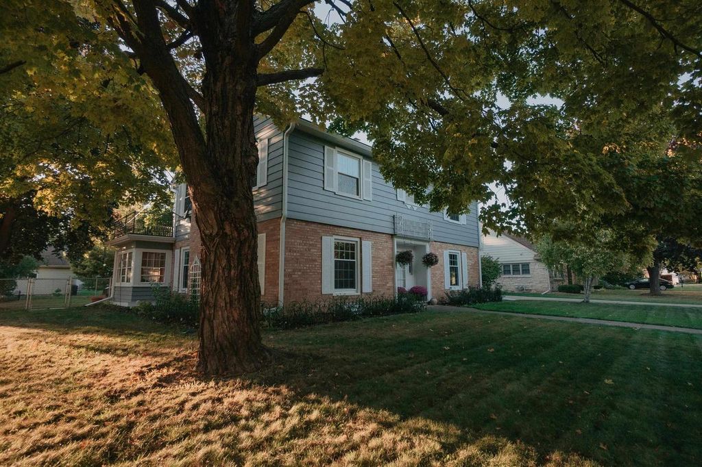 Photo of 294 Cottage AVENUE, Fond Du Lac, WI 54935 (MLS # 50316574)
