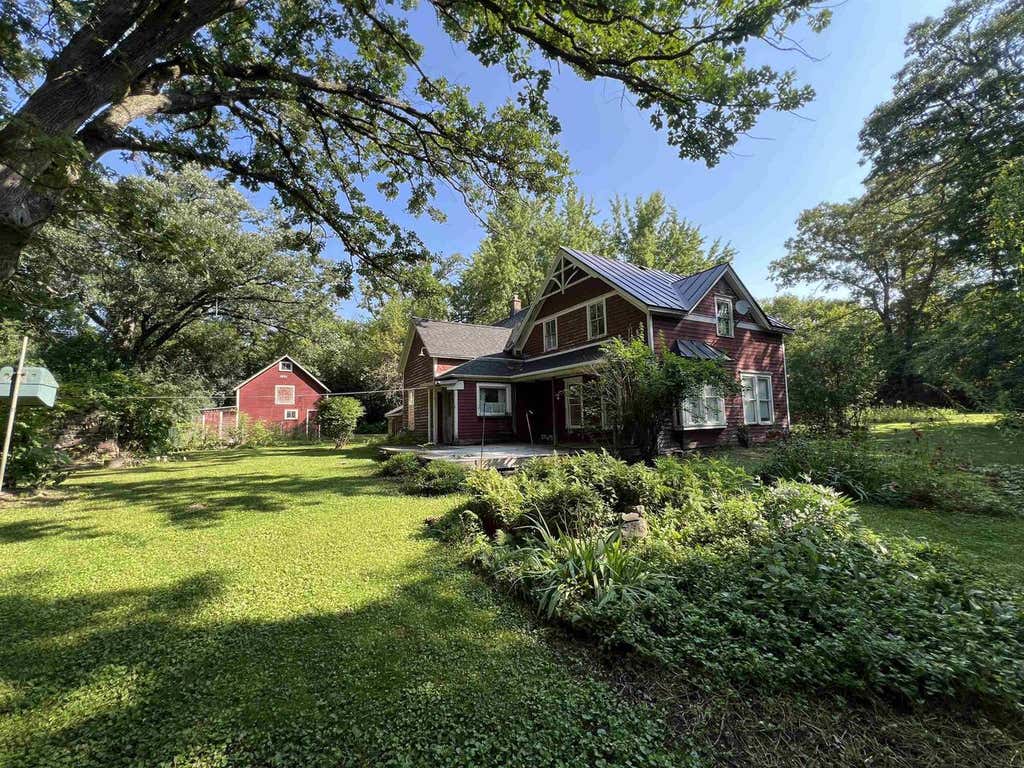 Photo of 825 Ballard STREET, Waupaca, WI 54981 (MLS # 50330301)