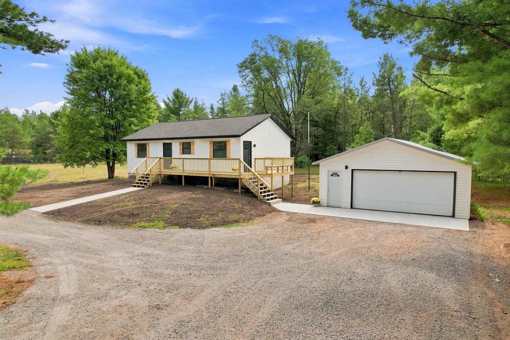 Photo of 5412 Esox TRAIL, Wisconsin Rapids, WI 54494 (MLS # 22604060)