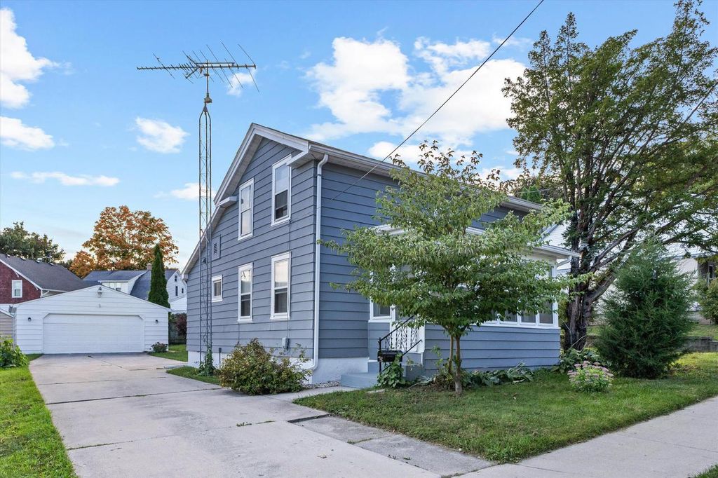 Photo of 317 Main STREET, Sheboygan Falls, WI 53085 (MLS # 1936783)