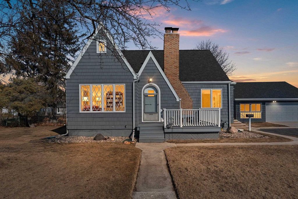 Photo of 413 Jefferson STREET, Algoma, WI 54201 (MLS # 50321951)